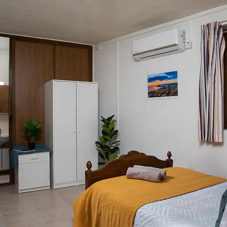 Melita Seafront Guesthouse - Top Floor Double Room Guest house 3*